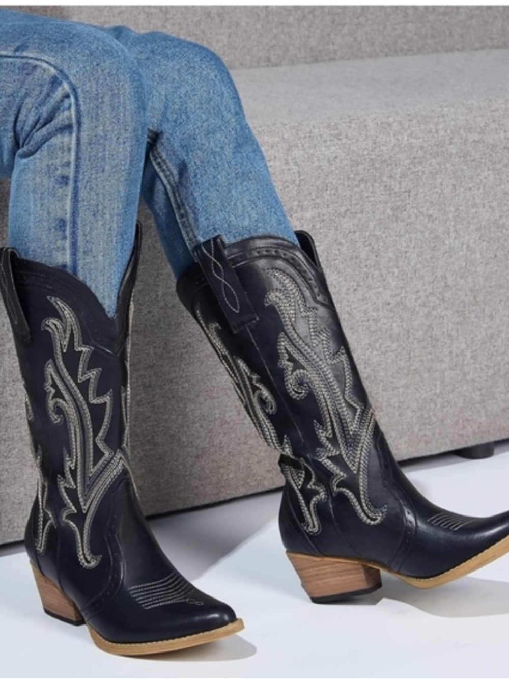 HISEA Women's Western Cowboy Boots black faux leather size 8